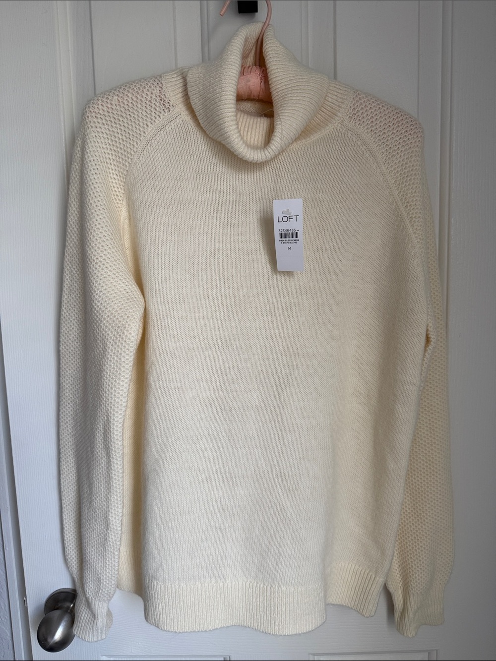 NWT LOFT Women’s  Cream Turtleneck Sweater - Textured Sleeves
